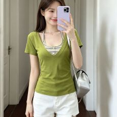 批发条纹挂脖吊带v领短袖t恤女夏季新款修身显瘦甜辣妹上衣两件套