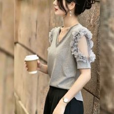 大码花朵T恤女夏季2026新款蕾丝拼接短袖修身上衣