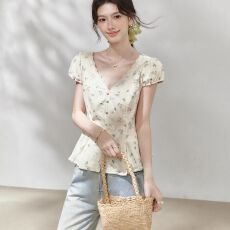 批发法式茶歇<b class='q'>蕾丝</b>花边V领短袖衬衫女夏季甜美风<b class='q'>刺绣</b>碎花掐腰显瘦上衣