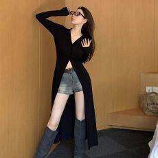批发春秋季薄款设计感小众气质黑色V领<b class='q'>长袖</b>外套女开衫上衣 早秋新款