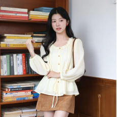 批发杏色系带长袖<b class='q'>衬衫</b><b class='q'>女</b>早秋2026秋新法式温柔风<b class='q'>衬衣</b>别致上衣 上新款