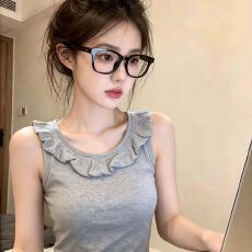 批发独特甜美灰色花边领无袖背心女2026<b class='q'>夏季</b>巨好看的漂亮休闲简约上