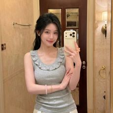 批发韩版花边领灰色无袖背心女2026<b class='q'>夏季</b>独特漂亮内搭短款无袖美背上