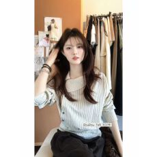 批发法式条纹翻领不规则收腰<b class='q'>衬衫</b>女装春秋新款设计感小众<b class='q'>衬衣</b><b class='q'>长袖</b>上