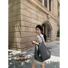 批发条纹设计感<b class='q'>衬衫</b>女秋季休闲小众减龄慵懒风百搭长袖<b class='q'>衬衣</b>上衣 优雅