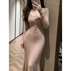 批发御姐轻熟绝美穿搭独特超好看长袖针织<b class='q'>连衣裙</b>女秋冬气质包臀长裙