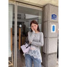 批发法式斜边蕾丝拼接长袖女26秋季新款巨好看漂亮显瘦上衣 新款上市