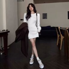批发针织连衣裙女早秋纯欲辣妹露背<b class='q'>毛衣</b>短裙小个子包臀裙 上新款