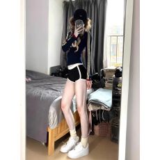 批发已出货 罗纹 字母印花修身撞色条杠长袖<b class='q'>T</b><b class='q'>恤</b>女 早秋新款 松弛感