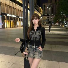 批发美式开衫<b class='q'>长袖</b><b class='q'>T</b><b class='q'>恤</b>女小众朋克亚文化短外套上衣 初秋上新 高级感