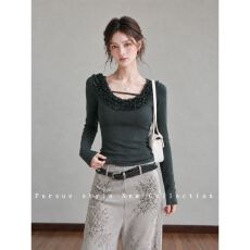 批发适合单穿的<b class='q'>长袖</b><b class='q'>T</b><b class='q'>恤</b>女秋季花边领一字肩高级感上衣潮 上新款 韩系