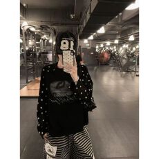 批发秋季新款美式复古星星印花黑色长袖t恤女宽松上衣秋季 初秋上新