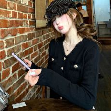 批发名媛小香风针织开衫女2026春秋新款v领系扣毛边设计感显瘦长袖t