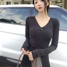 批发已出货 气质V领冰丝防晒开衫女夏小众<b class='q'>修身</b>显瘦薄款外套上衣