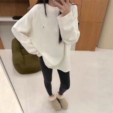 批发92涤8氨纶大码白色<b class='q'>刺绣</b>圆领长袖卫衣女春宽松显瘦中长款打底<b class='q'>上衣</b>