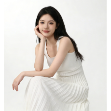 批发夏季白色 U 领坑条针织背心<b class='q'>连衣裙</b>女<b class='q'>收腰</b>气质百褶针织裙温柔风