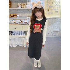 批发<b class='q'>可爱</b>苹果小熊贴布假两件针织<b class='q'>连衣裙</b>女 木耳边领宽松减龄中长裙