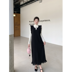 批发木耳边V领<b class='q'>背心</b>连衣裙女秋冬高领长袖打底衫两件套宽松中长款套装