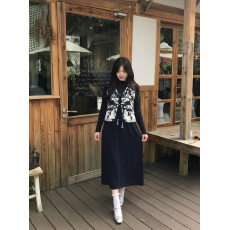 批发新中式水墨<b class='q'>印花</b>针织马甲<b class='q'>连衣裙</b>两件套女V 领背心收腰长袖长裙套装