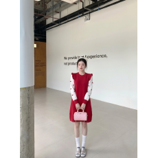 批发撞色拼接蝴蝶结针织<b class='q'>连衣裙</b>木耳边圆领宽松A字长袖减龄直筒毛衣裙