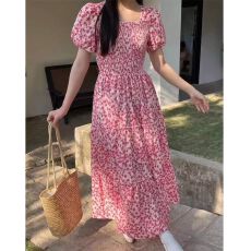 批发原版做工温柔风法式方领碎花裙女夏季2026年气质度假<b class='q'>连衣裙</b>长款