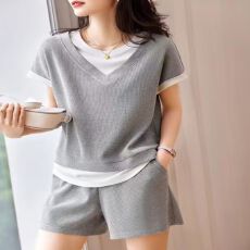 批发短袖拼接套装2026<b class='q'>新款</b>休闲短裤时尚宽松女学生闺蜜<b class='q'>运动</b>时尚两件套