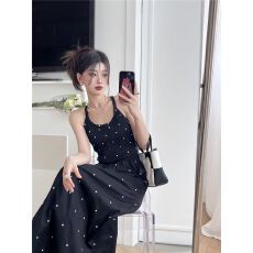 批发大码女装甜辣风夏季2026新款法式赫本风高级感小黑裙波点吊带裙子