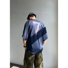 批发时尚运动型短袖<b class='q'>T</b><b class='q'>恤</b>透气舒适休闲百搭适合<b class='q'>男</b>士日常穿着