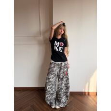 时尚休闲裤宽松版型迷彩设计运动舒适男士必备潮流裤子