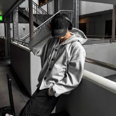 批发男款时尚连帽卫衣休闲运动外套百搭舒适<b class='q'>潮</b>流风格