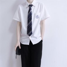 批发简约风格短袖<b class='q'>衬衫</b>青春活力商务休闲舒适透气适合夏季搭配