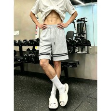 运动男士休闲短裤透气舒适宽松款适合健身流行时尚百搭