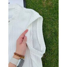 批发时尚简约黑色无袖背心舒适透气适合夏季休闲搭配百搭男装