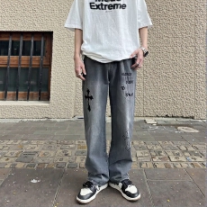 批发个性刺绣宽松牛仔裤男潮流街头时尚破洞裤子休闲百搭秋<b class='q'>冬</b>