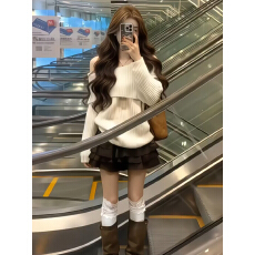 巨好看露肩针织毛衣女2026秋冬新款韩系氛围感韩系慵懒风两件套装