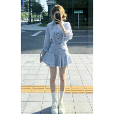 批发春季穿搭蓝色长袖条纹衬衫<b class='q'>连衣裙</b>子女2026新款高级感收腰百褶短裙