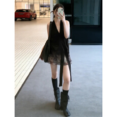 批发法式气质黑色挂脖连衣裙女<b class='q'>夏</b>季2026新款巨好看穿搭一整套短裙套装