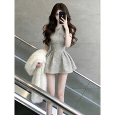 批发法式富家千金高级感背心连衣裙子女2026新款早春小个子收腰蓬蓬裙