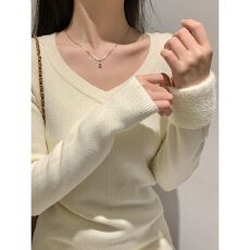 批发2026<b class='q'>秋冬</b>季新款V领保暖针织毛衣内搭长袖女修身加绒针织打底衫厚