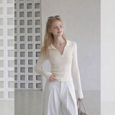 批发杏色Polo领V领修身长袖针织衫女2026秋季漂亮冷淡系上衣淡人穿搭