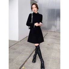 批发秋冬新款内搭针织连衣裙女小黑裙中<b class='q'>长款</b>打底小个子毛衣a字毛衣裙