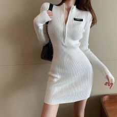 批发秋冬御姐高级感纯欲风黑色包臀裙子收腰修身内搭针织打底连衣裙女