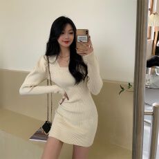 批发方领针织连衣裙女2026秋<b class='q'>冬</b>季新款法式显瘦泡泡袖长袖修身包臀短裙