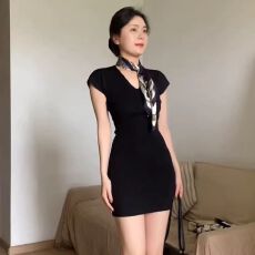 批发冰感藏蓝色短袖冰丝针织裙修身连衣裙法式气质高级感v领包臀短裙