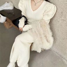 批发针织连衣裙女春秋<b class='q'>冬</b>新款条纹V领泡泡袖修身长款过膝打底毛衣裙子
