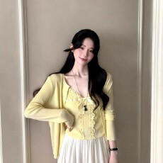 批发韩版百搭薄款针织开衫+温柔花边吊带背心套装女2026早春两件套