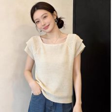 批发洋气时尚<b class='q'>甜美</b>双层小飞袖针织衫夏季女款净色镂空小众设计方领上衣