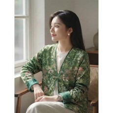 批发新中式国风丝绒刺绣外套女装春季新款高级感宽松短款高端开衫上衣