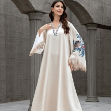 外贸中东跨境穆斯林女士长袍V领绣花流苏气质阿拉伯连衣裙