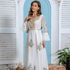 批发外贸中东新款民族风女装穆斯林长袍迪拜晚礼服贴花绣花连衣裙